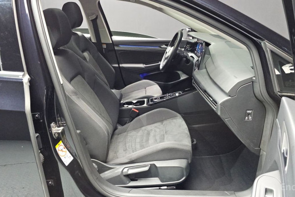 2023 Volkswagen Golf с пробегом 53 772 км