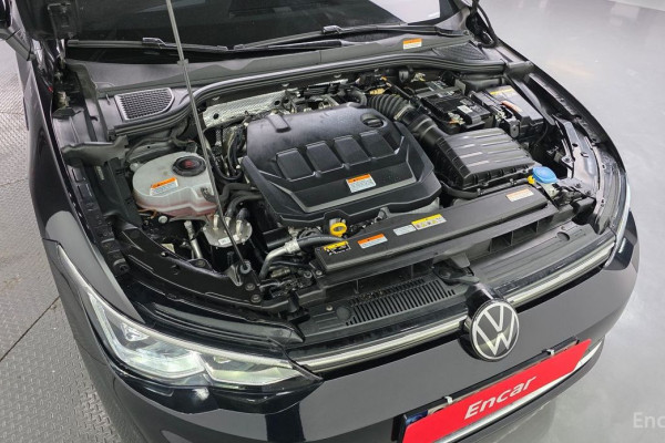 2022 Volkswagen Golf с пробегом 59 643 км