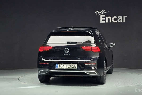 2022 Volkswagen Golf с пробегом 61 210 км