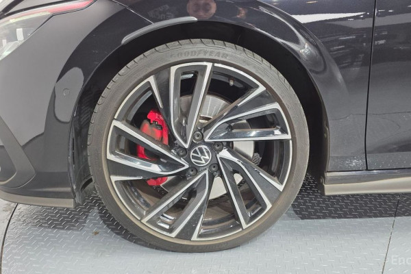 2022 Volkswagen Golf с пробегом 44 673 км