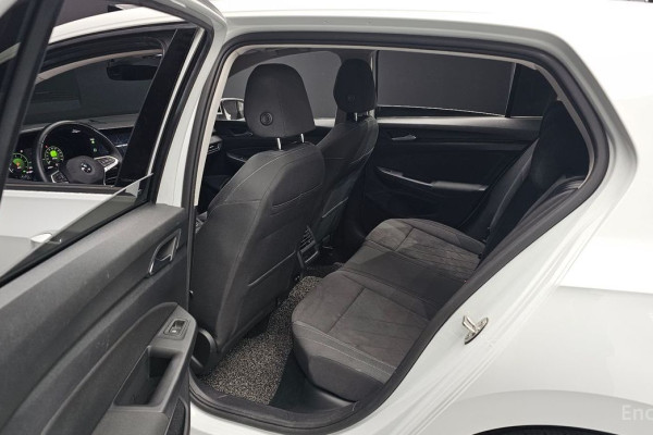 2022 Volkswagen Golf с пробегом 87 000 км