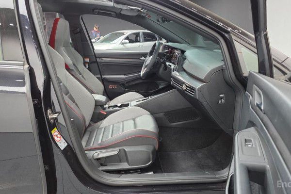 2022 Volkswagen Golf с пробегом 44 673 км