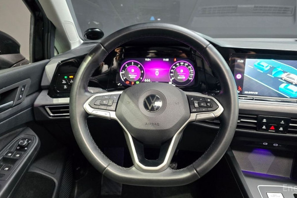 2022 Volkswagen Golf с пробегом 61 210 км