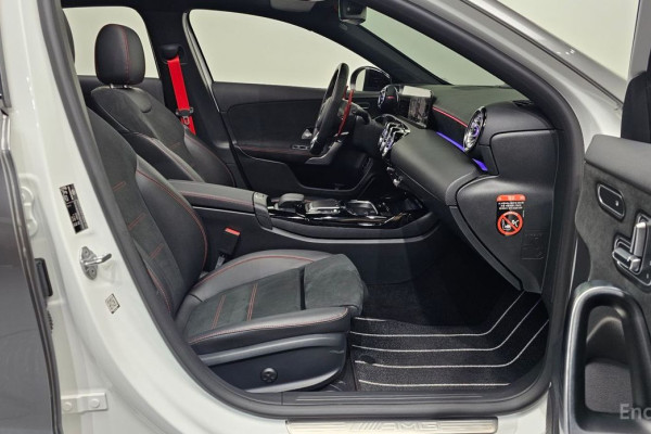 2022 Mercedes-Benz A-Класс AMG с пробегом 21 982 км