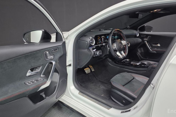 2022 Mercedes-Benz A-Класс AMG с пробегом 24 691 км