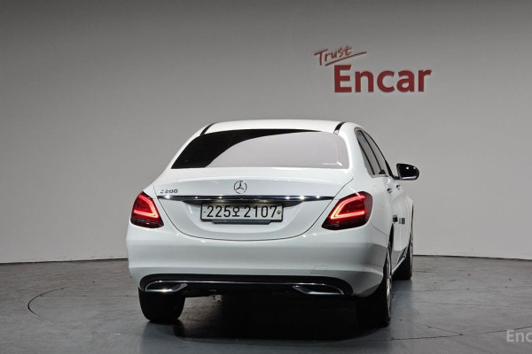 2020 Mercedes-Benz C-Класс с пробегом 57 049 км