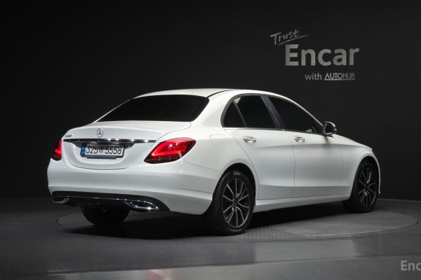 2020 Mercedes-Benz C-Класс с пробегом 98 068 км