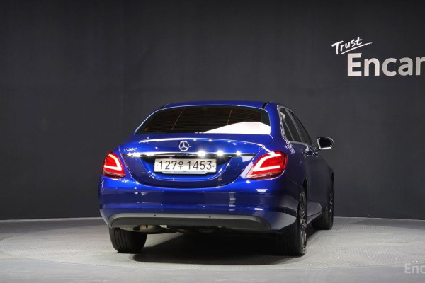 2019 Mercedes-Benz C-Класс с пробегом 77 489 км