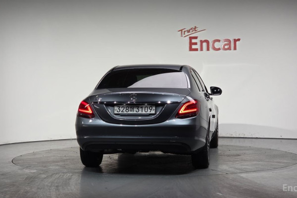 2019 Mercedes-Benz C-Класс с пробегом 56 228 км