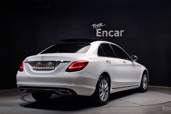 2020 Mercedes-Benz C-Класс с пробегом 91 998 км