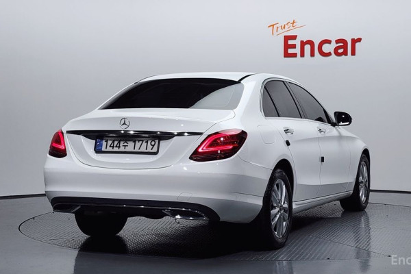 2020 Mercedes-Benz C-Класс с пробегом 64 679 км