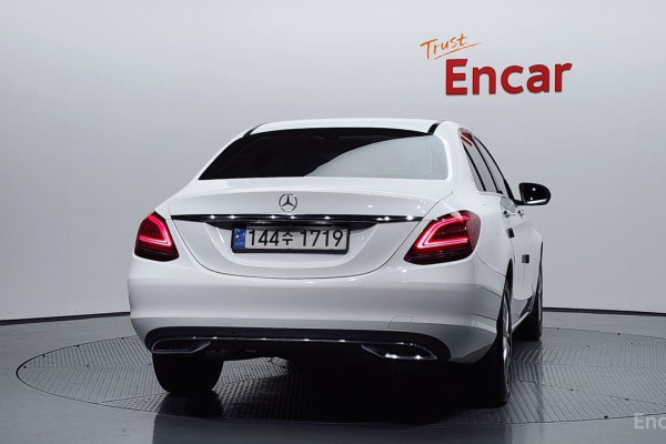 2020 Mercedes-Benz C-Класс с пробегом 64 679 км