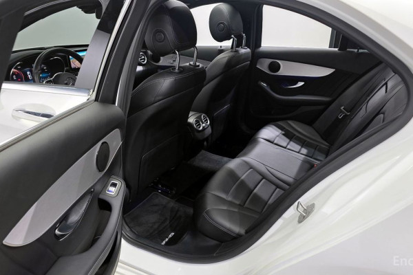 2021 Mercedes-Benz C-Класс AMG с пробегом 33 757 км