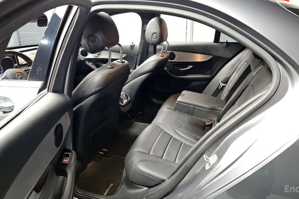 2021 Mercedes-Benz C-Класс AMG с пробегом 87 406 км