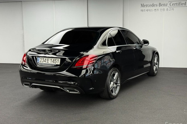 2021 Mercedes-Benz C-Класс AMG с пробегом 45 996 км
