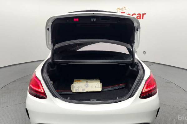 2021 Mercedes-Benz C-Класс AMG с пробегом 41 928 км