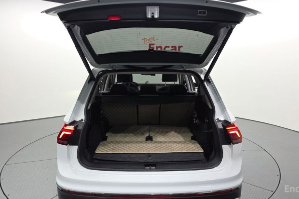 2022 Volkswagen Tiguan с пробегом 79 277 км