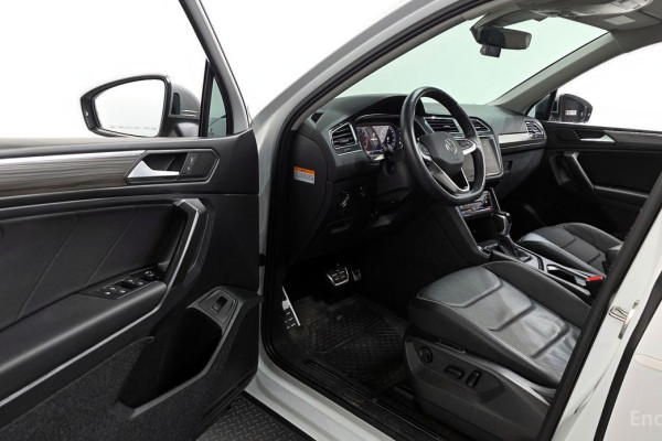 2022 Volkswagen Tiguan с пробегом 32 025 км