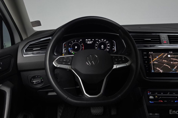 2022 Volkswagen Tiguan с пробегом 14 735 км