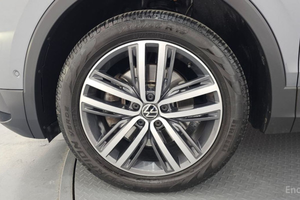 2022 Volkswagen Tiguan с пробегом 40 024 км