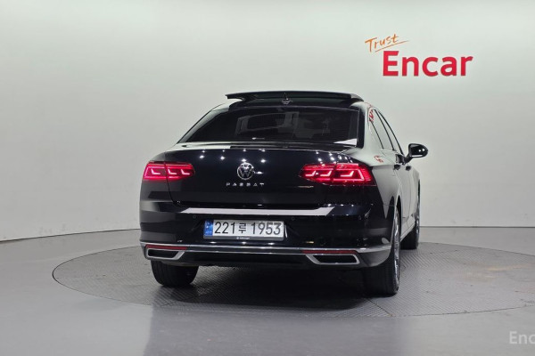 2022 Volkswagen Passat с пробегом 40 286 км