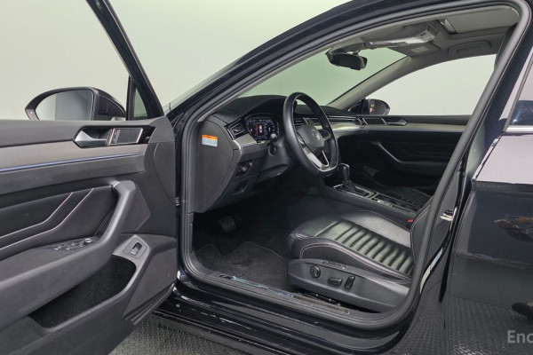 2022 Volkswagen Passat с пробегом 40 286 км