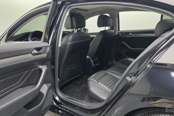 2022 Volkswagen Passat с пробегом 40 286 км