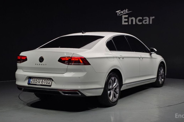2022 Volkswagen Passat с пробегом 51 705 км