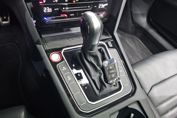 2022 Volkswagen Passat с пробегом 38 416 км