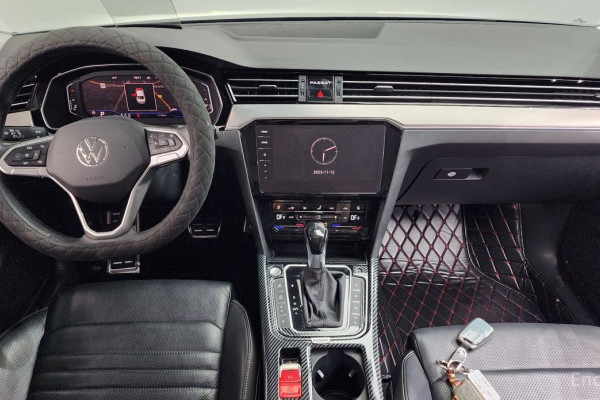 2022 Volkswagen Passat с пробегом 72 100 км