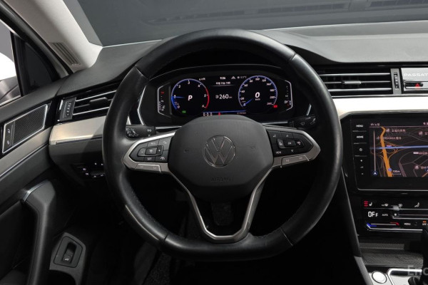 2022 Volkswagen Passat с пробегом 51 705 км