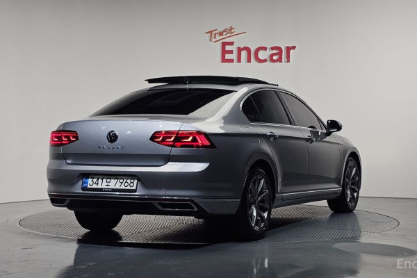 2021 Volkswagen Passat с пробегом 12 842 км