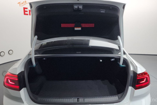 2021 Volkswagen Passat с пробегом 19 391 км