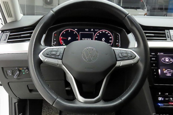 2022 Volkswagen Passat с пробегом 41 780 км