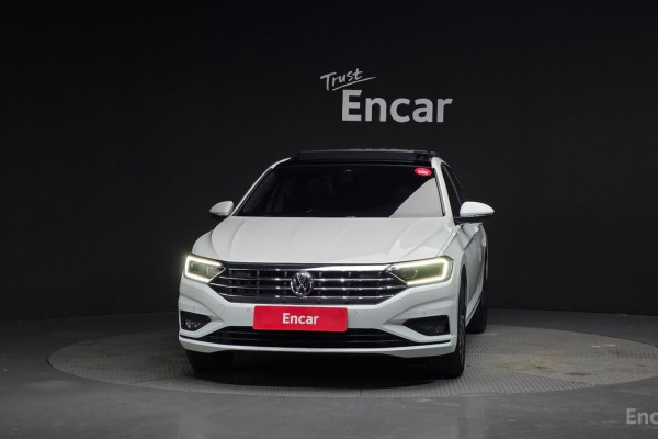 2021 Volkswagen Jetta с пробегом 42 984 км