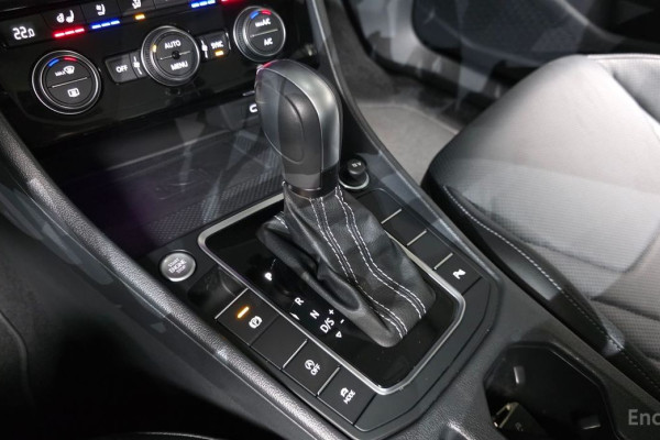 2021 Volkswagen Jetta с пробегом 42 984 км