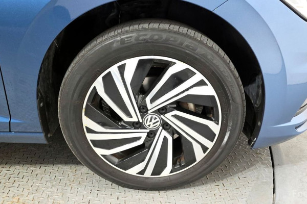 2021 Volkswagen Jetta с пробегом 19 759 км