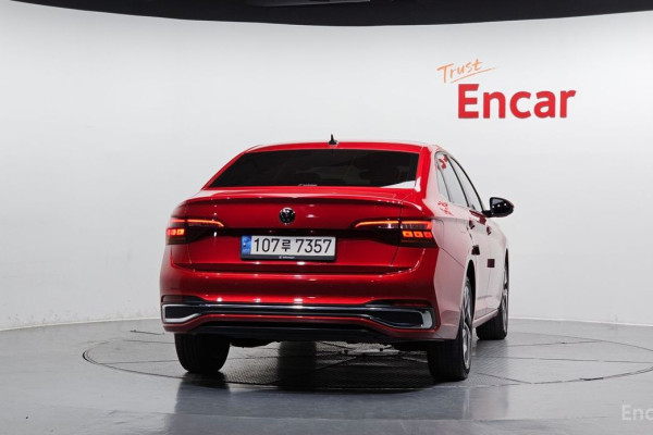 2022 Volkswagen Jetta с пробегом 42 284 км