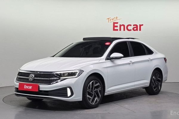 2022 Volkswagen Jetta с пробегом 33 173 км