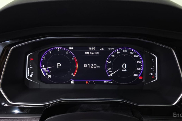 2022 Volkswagen Jetta с пробегом 33 173 км