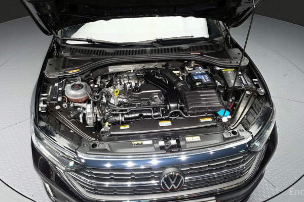 2022 Volkswagen Jetta с пробегом 55 884 км