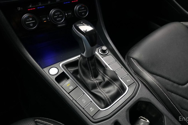 2022 Volkswagen Jetta с пробегом 55 884 км