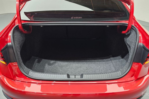 2022 Volkswagen Jetta с пробегом 42 284 км