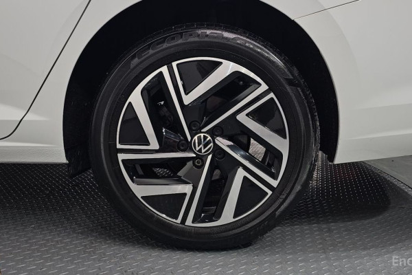 2022 Volkswagen Jetta с пробегом 30 904 км