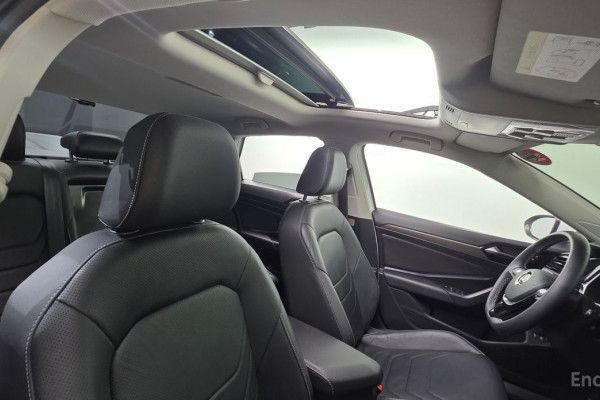 2021 Volkswagen Jetta с пробегом 79 380 км