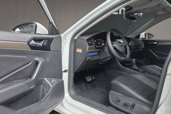 2021 Volkswagen Jetta с пробегом 31 983 км