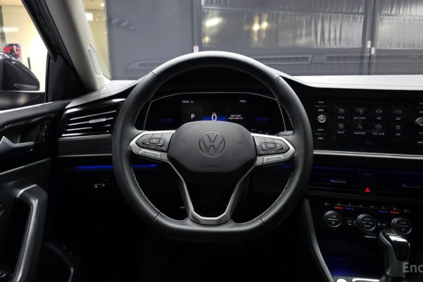 2022 Volkswagen Jetta с пробегом 55 884 км