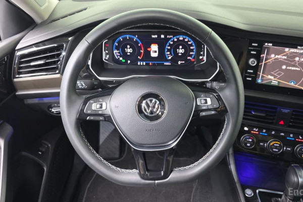 2021 Volkswagen Jetta с пробегом 79 380 км