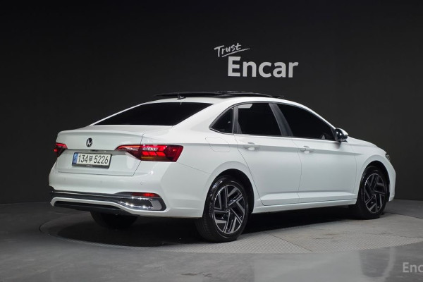 2022 Volkswagen Jetta с пробегом 42 866 км