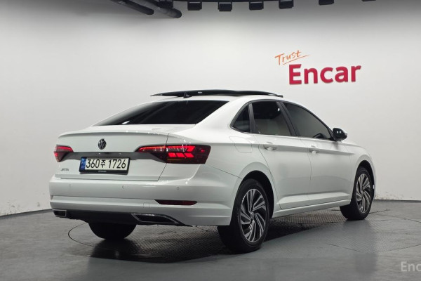 2021 Volkswagen Jetta с пробегом 24 662 км